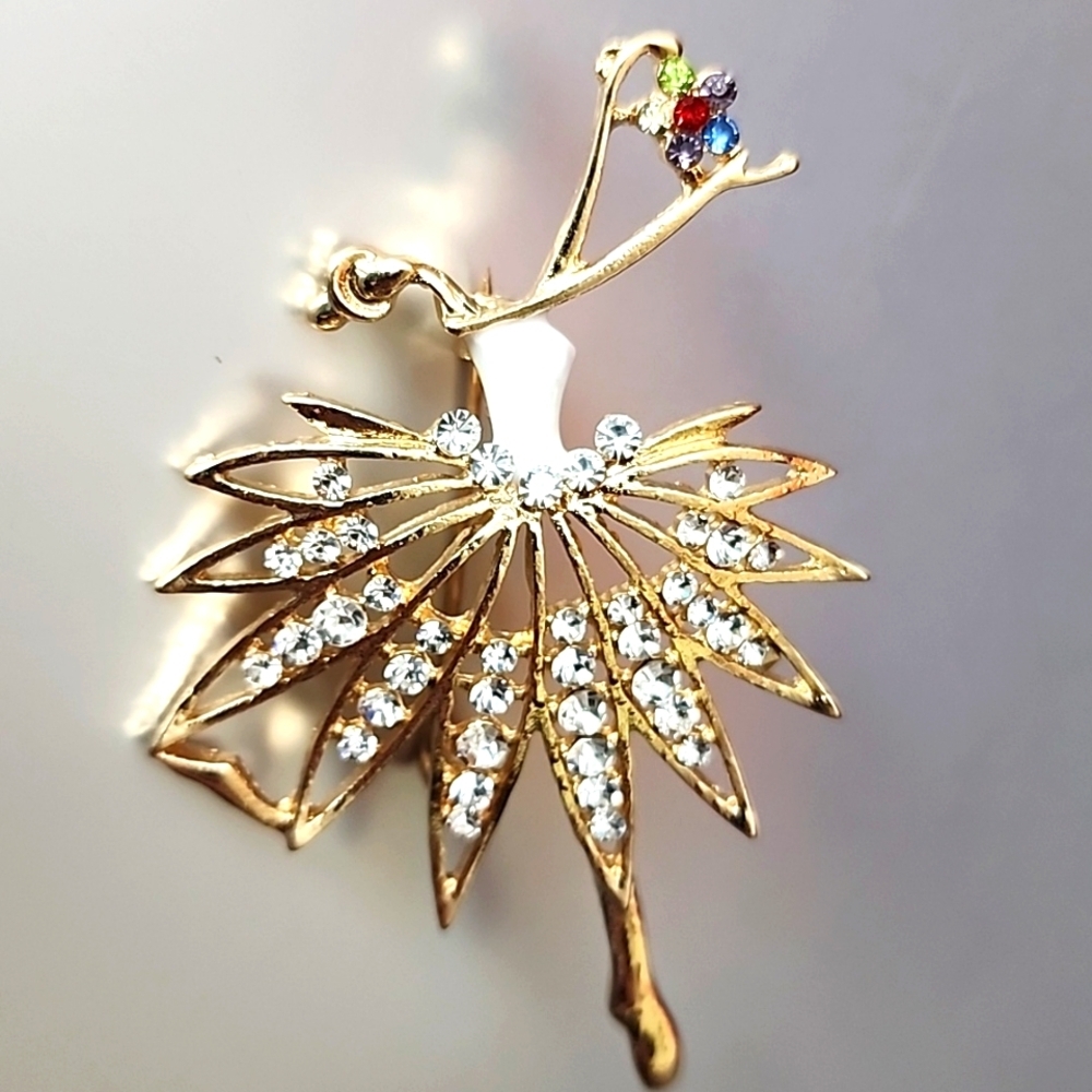 BALLERINA Gemstone and Pearl Brooch